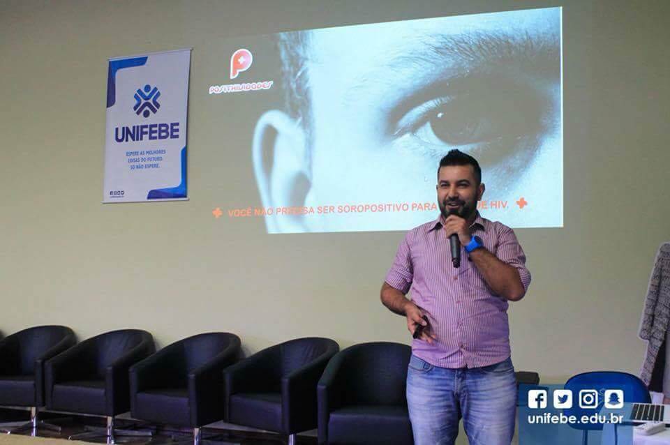 Palestra você não precisa ser soropositivo para falar sobre HIV - Unifebe 2018